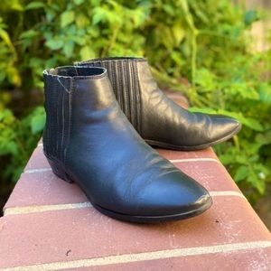 Reaction Kenneth Cole Boots shoes good